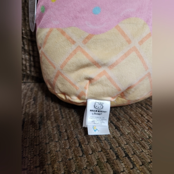 Squishmallows Hello Kitty Strawberry Ice Cream Plush Hello Kitty And Friends 12" - Picture 3 of 10